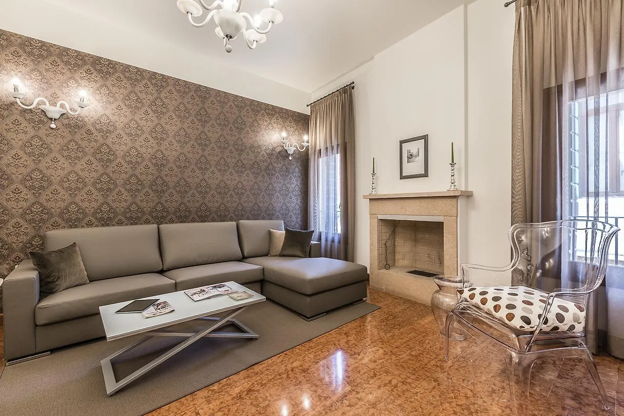 Ca' Del Monastero 2 Collection Apt For 4 Guests With Lift Velence 0*,  Olaszország